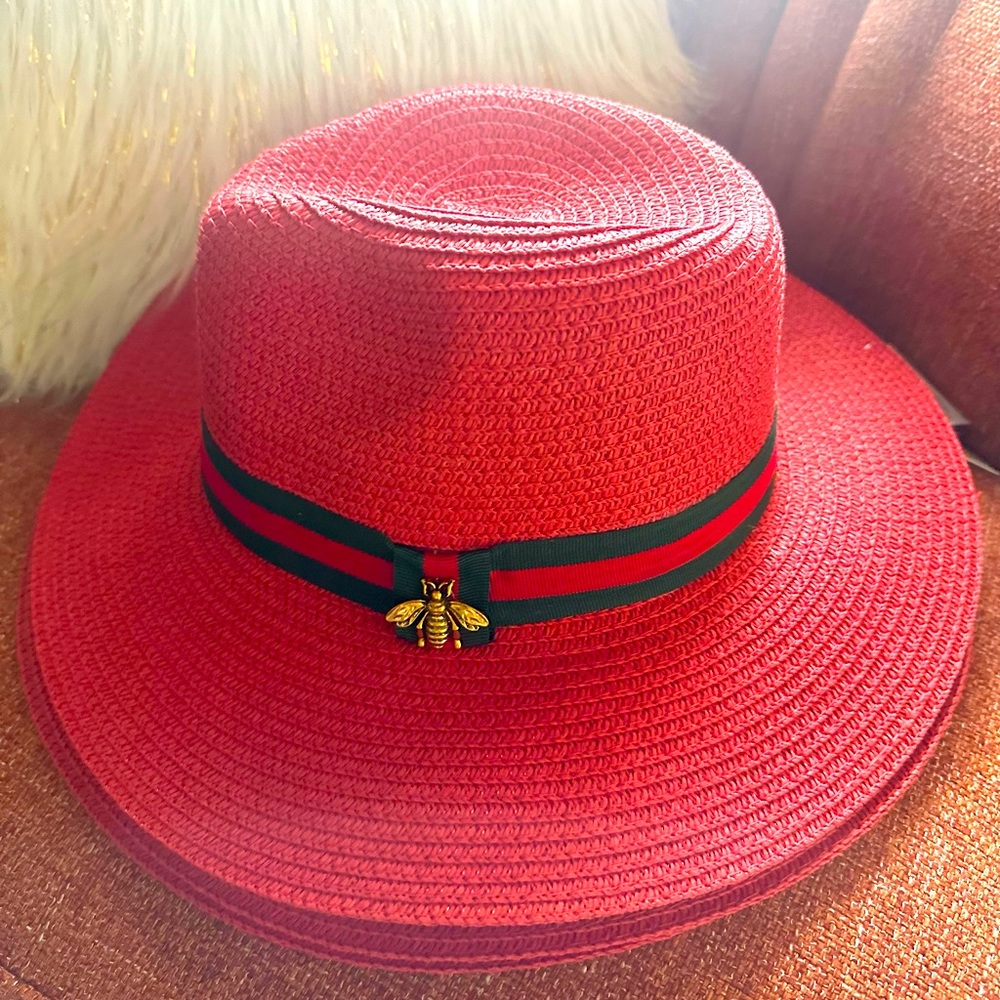 Fedora Bee Straw hat. Great for unisex.